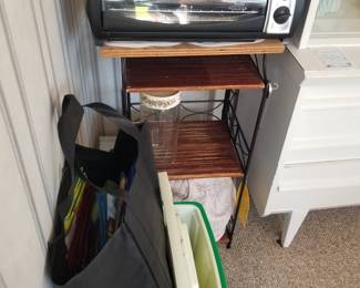 Toaster over; small stand