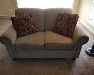 USA-made Broyhill loveseat in a neutral gray