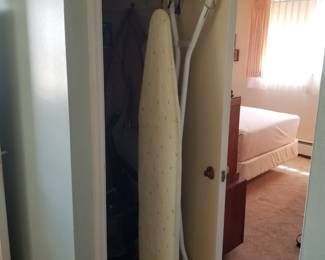 Ironing board & iron