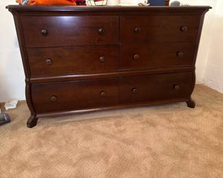 Mahogany dresser 