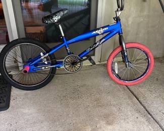 Kids Avico BMX Style bike