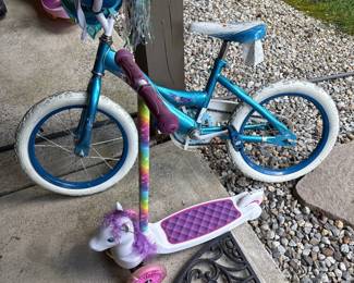 Huffy Disney Frozen II 16 inch girls bike - Unicorn 3D Light Up scooter 