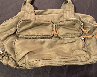 Multipocket commuter bag