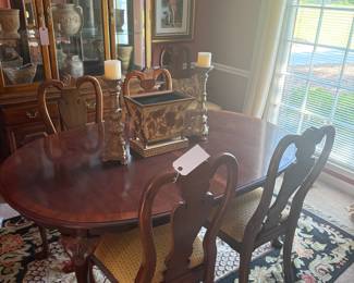DR Table