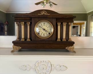 Mantle Clock