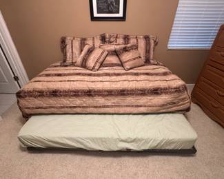 Twin Size Trundle Bed with Sealy Mattress 