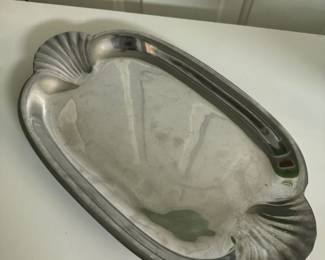 Wilton Armetale Sea Life Scallop Oval Serving Tray 
