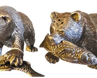 pewter Vagabond House salt and pepper shakers