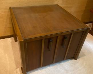 End table