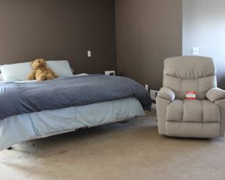 King Size Bed LazyBoy Recliner