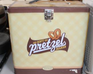 Pretzel Container