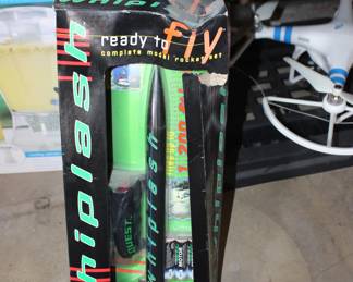 Whiplash Ready to Fly Complete mode rocket set