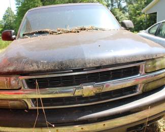 2001 Tahoe Has title