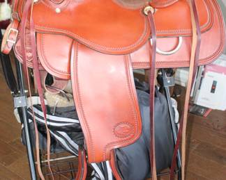 Billy Royal Leather Saddle