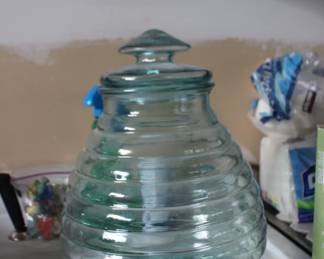 Bee Hive Shaped Acqua Glass Drink Holder
