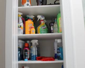 Laundry cleaning bath items