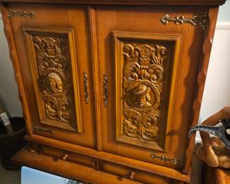 This is the smaller cabinet . REMEMBER THESE TWO ARE NOT AT THE ESTATE SALE.