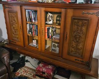 These 2 next photos are at my place off Sarno. Very ornate German cabinets. Hand carved and solid wood hutch, and Bar cabinet. $400 both
