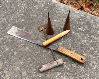 Tobacco Knife, Spikes, Machete and Peg