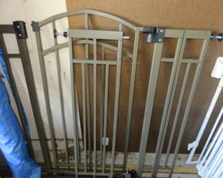 Child/Pet Safety Gates