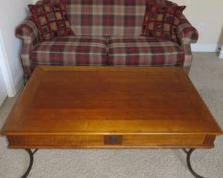 HAMMARY Ducks Unlimited Accent Coffee Table