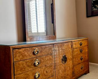 Vintage Thomasville Mid-Century Hollywood Chinoiserie Burl Wood Dresser / Credenza with Mirror + 2 Side Table Set