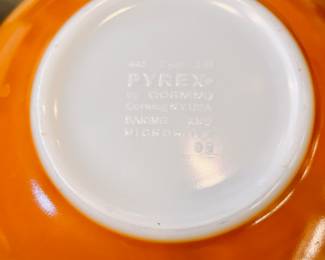 Vintage 1970s Pyrex Milk Glass Cinderella Bowl "Old Orchard"