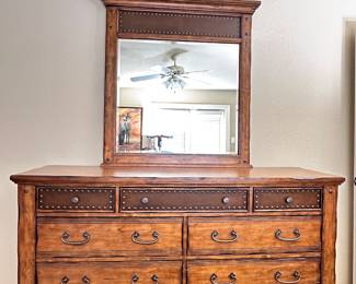 19Dx68Wx40H Mirror 41W45H