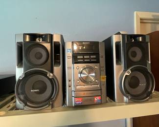 multi media entertainment unit