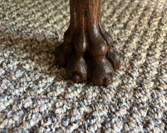 Hutch details