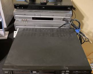 VHS, DVD & BluRay players - two combo players