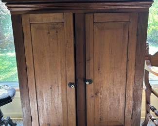 Large antique rustic cabinet in beautiful condition