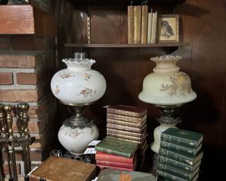 Beautiful antique oil lamps, Vintage bank, Antique collections