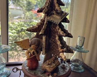 Thorens Vintage nativity tree 