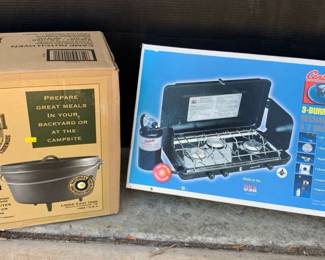 EM181Propane stove and Dutch oven