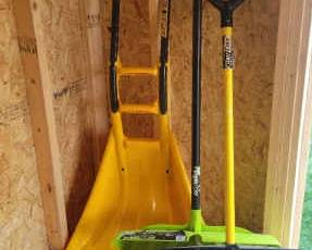 Snow Shovels 