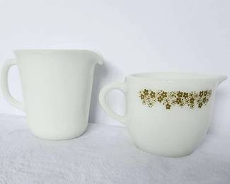 Pyrex Creamers