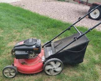 Huskee 21 Push Mower 