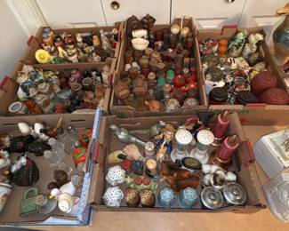 Lots of vintage salt & pepper shakers.