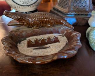 Alligator ashtray