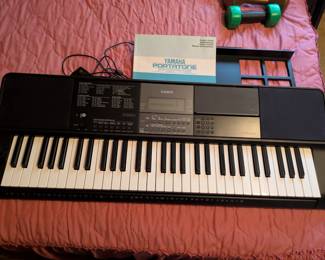 Casio CT-X800 keyboard