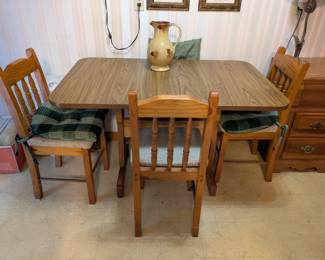 Kitchen table with 4 chairs
