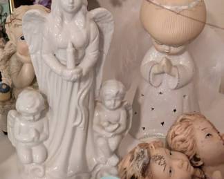 Figurines