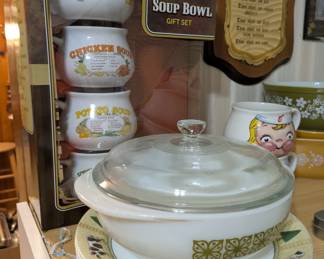 Pyrex casserole