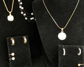 CT273All The Extras Costume Jewelry
