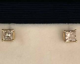 CT327VSquare Diamond Earrings