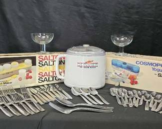 CT335Ice cream and yogurt maker