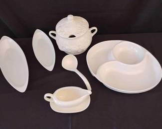 CT2443 Pc Tureen Set More