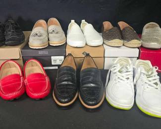 CT255Size nine womens shoes
