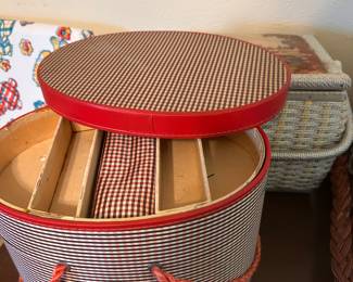 VINTAGE SEWING